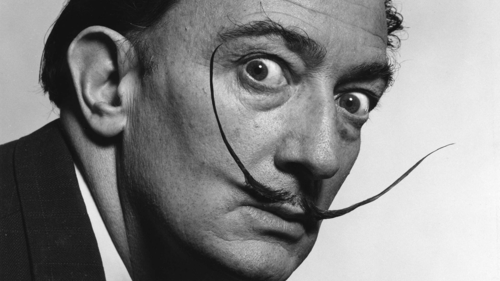 Se cumplen 111 años del nacimiento de Salvador Dalí genio del surrealismo