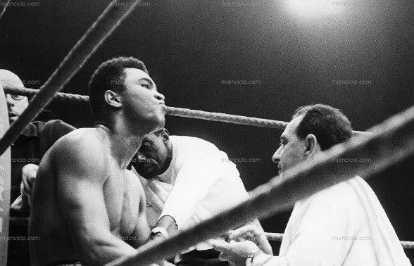 Muere Muhammad Ali, leyenda del boxeo